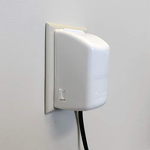 Dreambaby Dual Fit Plug and Electrical 2-Piece Outlet Cover