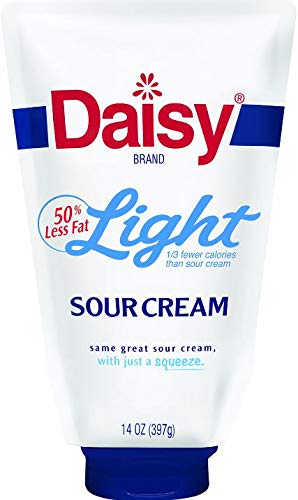 Daisy Light Squeeze Sour Cream, 14 Ounce