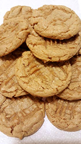 Peanut Butter Cookies ( you will receive 2 Dozen Cookies ) Baked Fresh to order