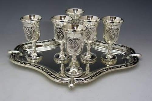 Shabbat Kiddush Cups/Goblets Set. Beautiful 6 (SIX) x Silver Plated Cups Grapes Design + Tray. Cups: 3.25'. Tray: 6.5' x 5'