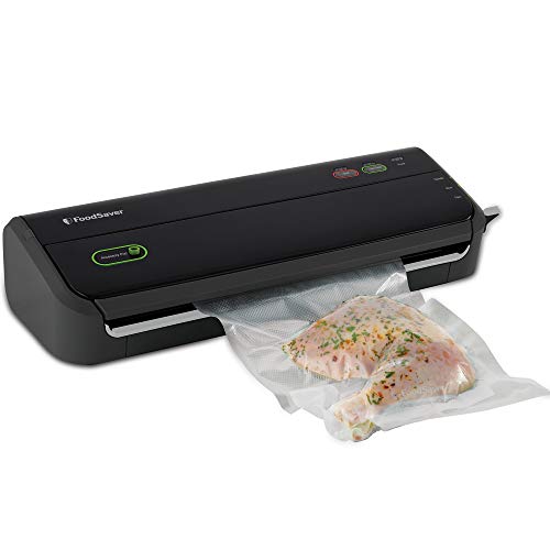 FoodSaver FM2000 Vacuum Sealer Machine with Starter Bags & Rolls | Safety Certified | Black - FM2000-FFP