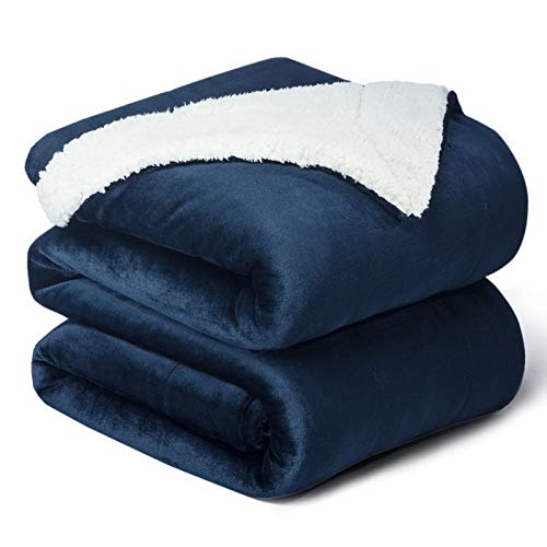 Bedsure Sherpa Fleece Blanket Queen Size Navy Blue Plush Blanket Fuzzy Soft Blanket Microfiber