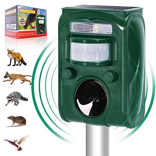 Vboer Outdoor Solar Ultrasonic Animal Repeller， with Motion Sensor and Flash Intimidationcat ，Dog， Raccoon, Rabbit, Squirrel, Fox, Birds, Skunks, etc Protect The Farm Garden Yard