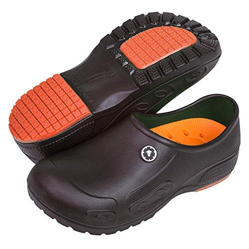 YUNG Professional Slip Resistant Clogs - Chef Clogs, Restaurant Work Shoe, Nurse Shoe, Garden Work Shoe for Men and Women Unisex (Black, Numeric_8_Point_5)